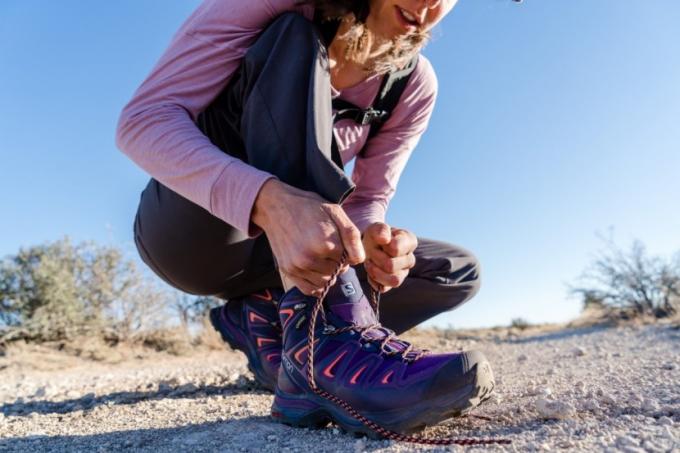Система шнуровки на Саломон кс ультра делает их легкий отрегулировать в зависимости от толщины вашего носка или ширины ваших ног.